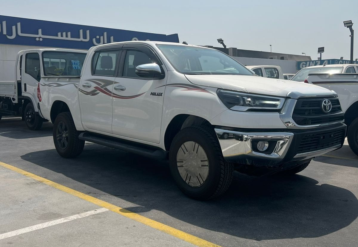 Toyota Hilux 2.7 SR5 2025 Petrol GCC – Reliable Pickup Truck