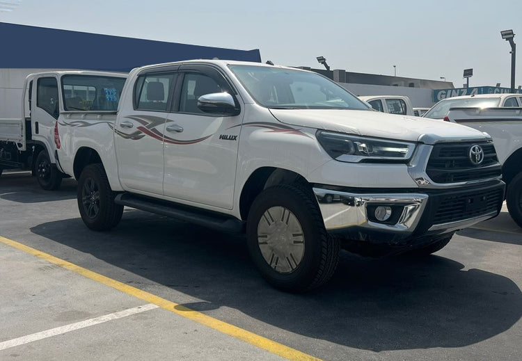 Toyota Hilux 2.7 SR5 2025 Petrol GCC – Reliable Pickup Truck