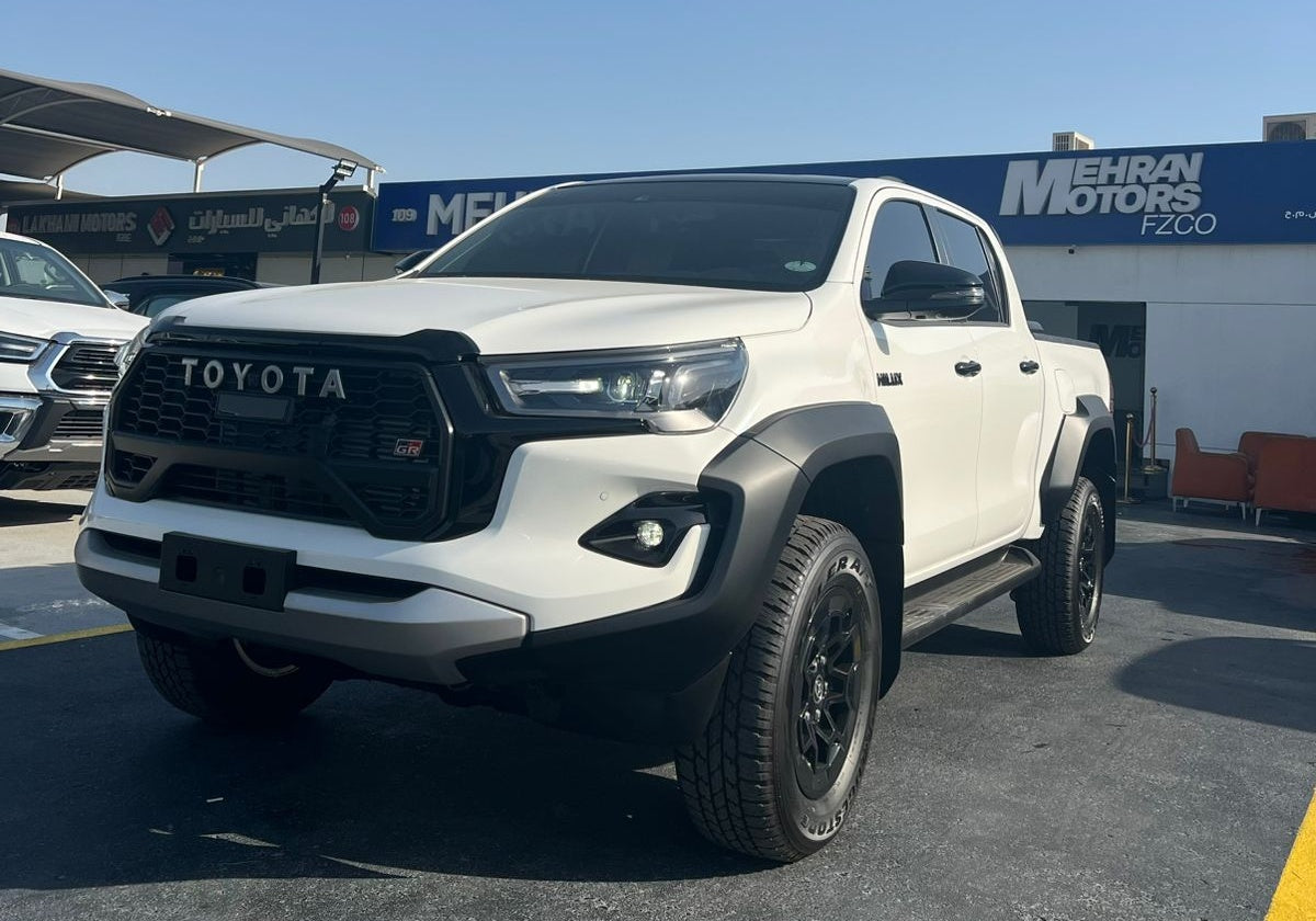 Toyota Hilux 2.8 GR Diesel Full Option 2025 – Powerful Pickup Without Turbo GCC