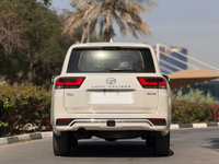 Toyota Land Cruiser GXR 2026 white