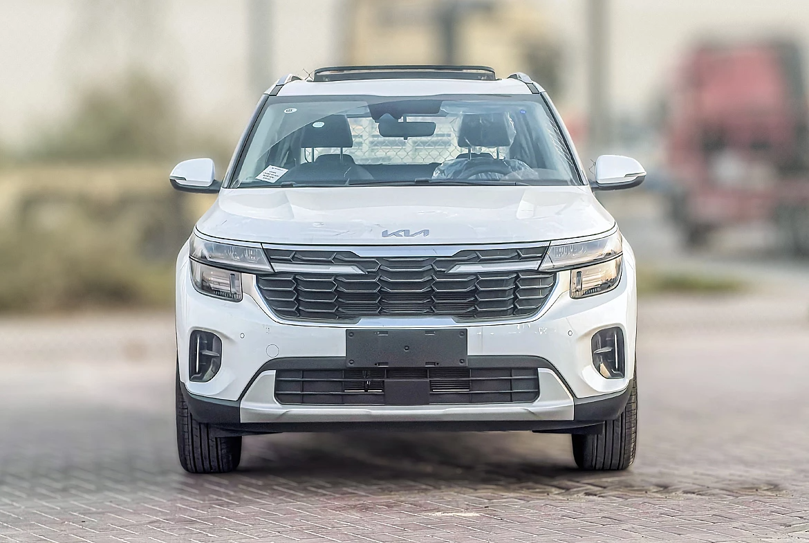 Kia Seltos 1.5L 2025 – Compact SUV Chinese Specs (White)