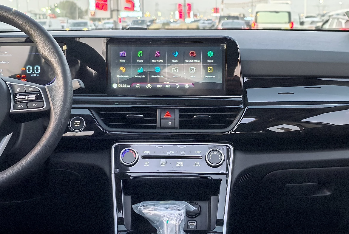 2025 Kia Seltos 1.5L White