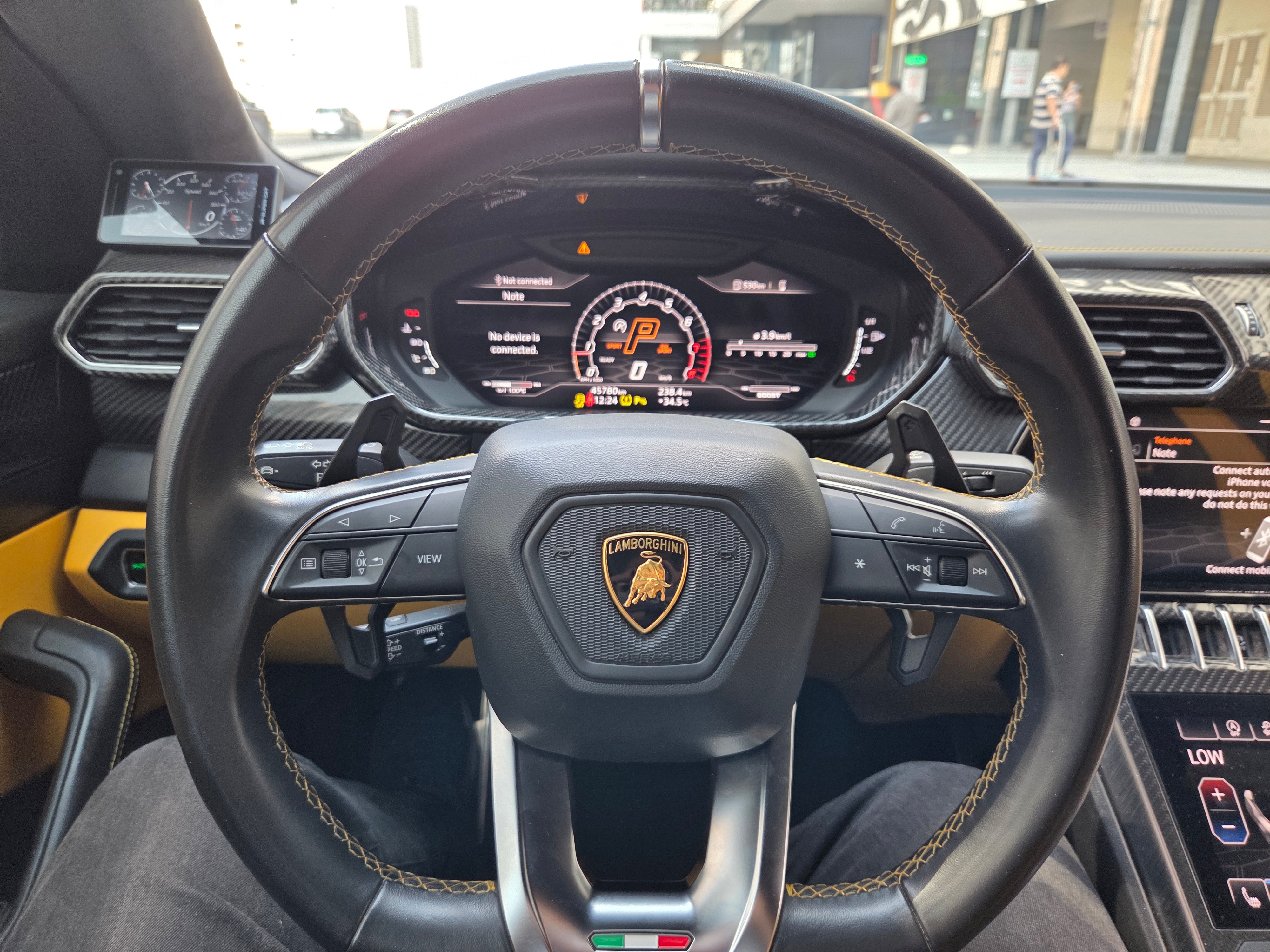 Lamborghini Urus 2022 black