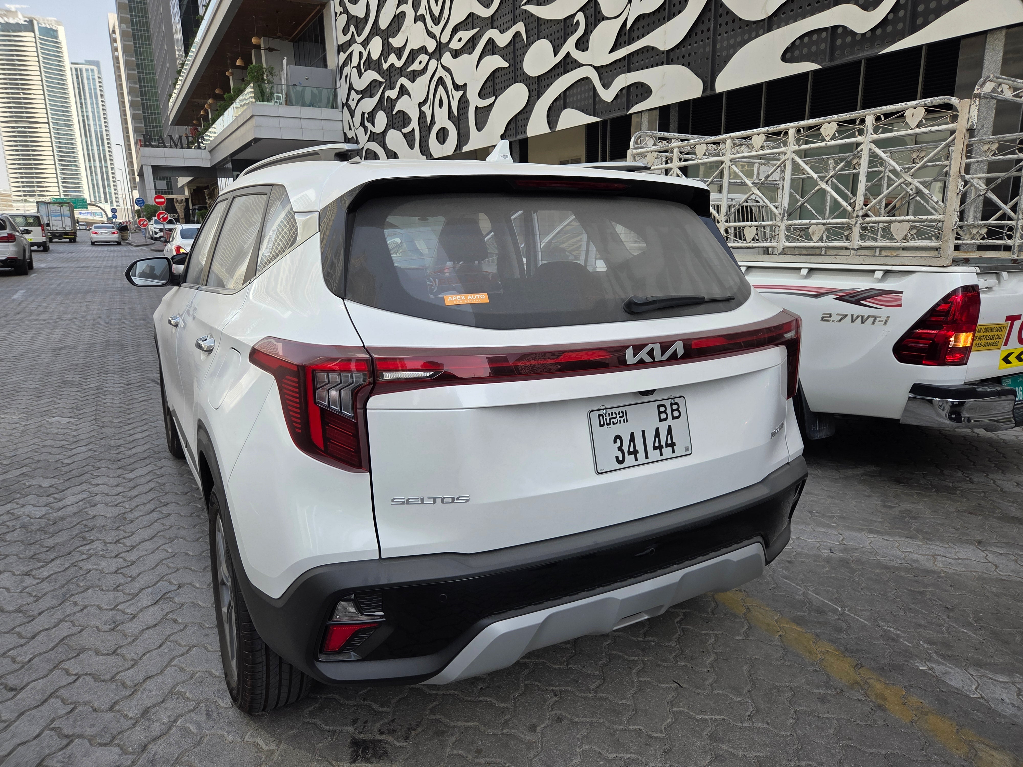 KIA Seltos 2025 white