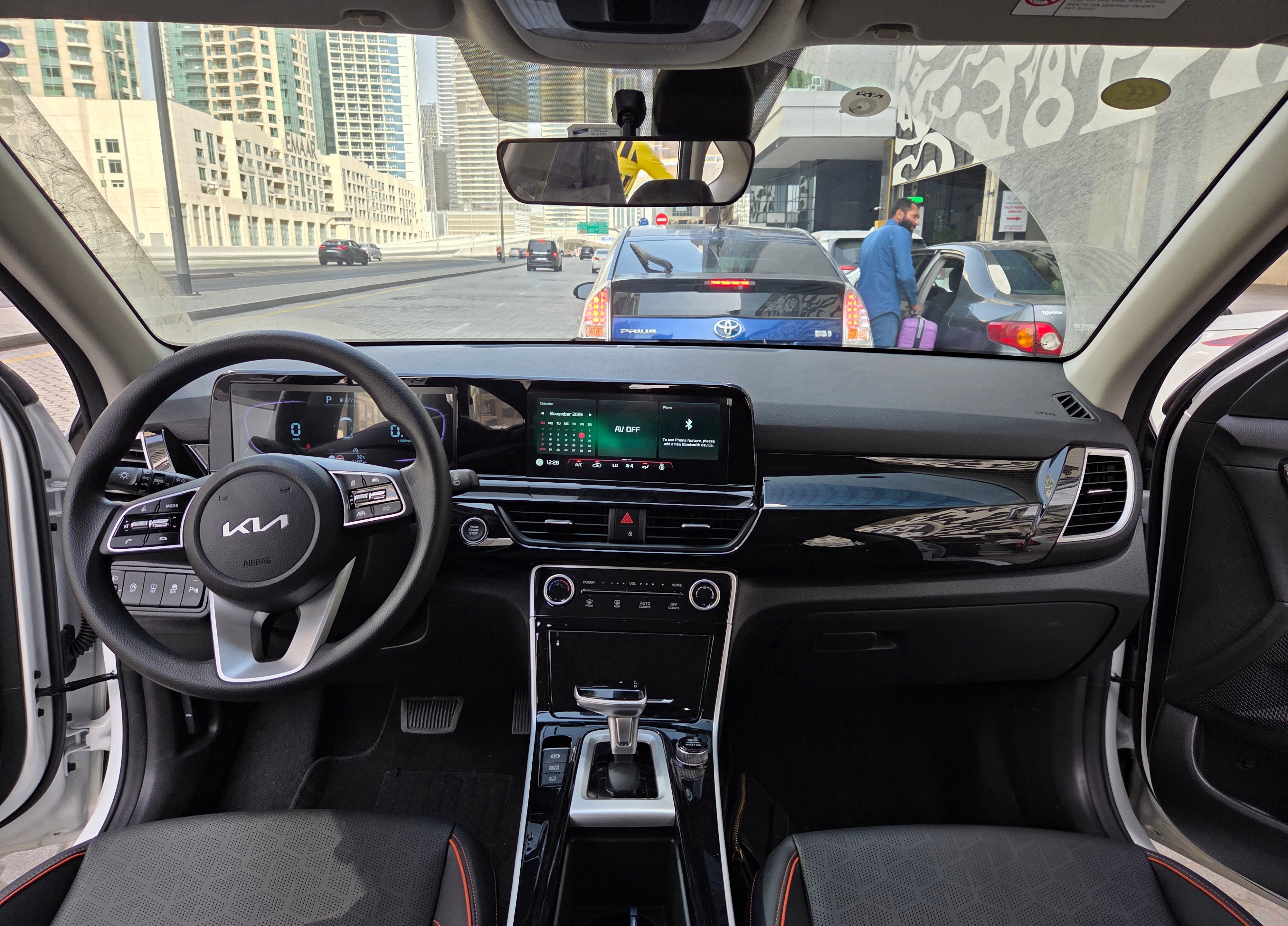 KIA Seltos 2025 white