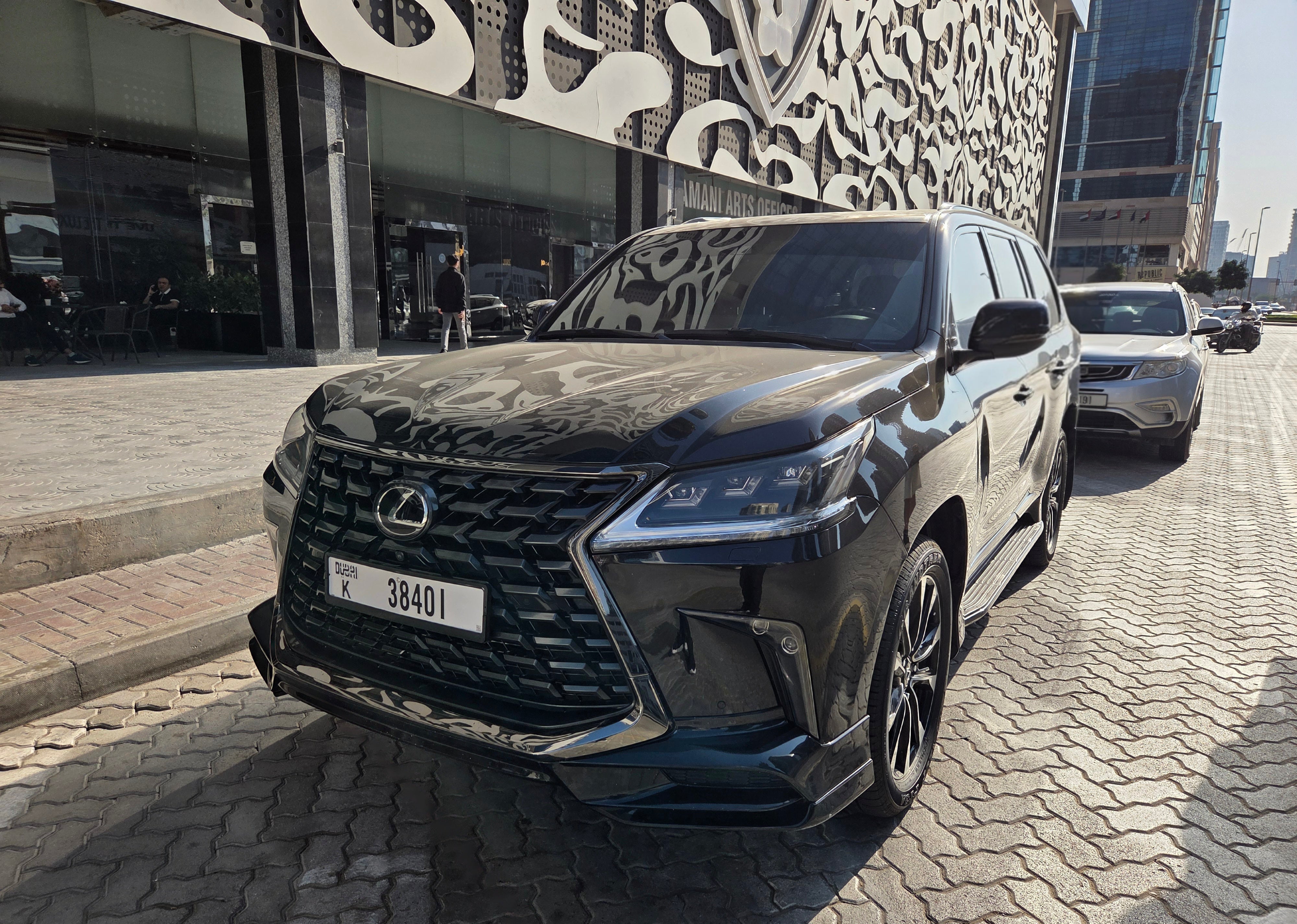 Lexus LX 570 2019 5.7L V8 Black used
