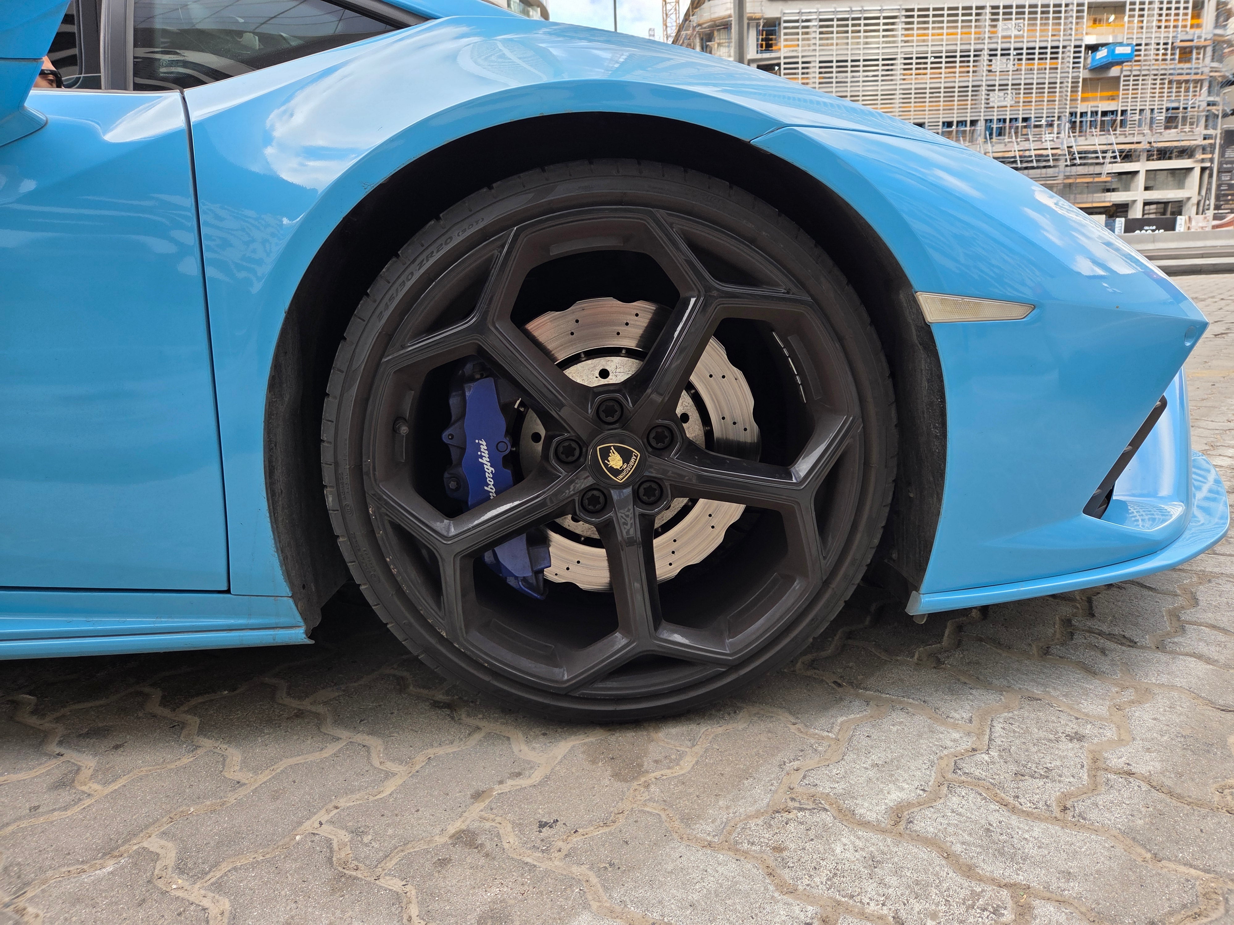 Lamborghini Huracan 2024 Blue