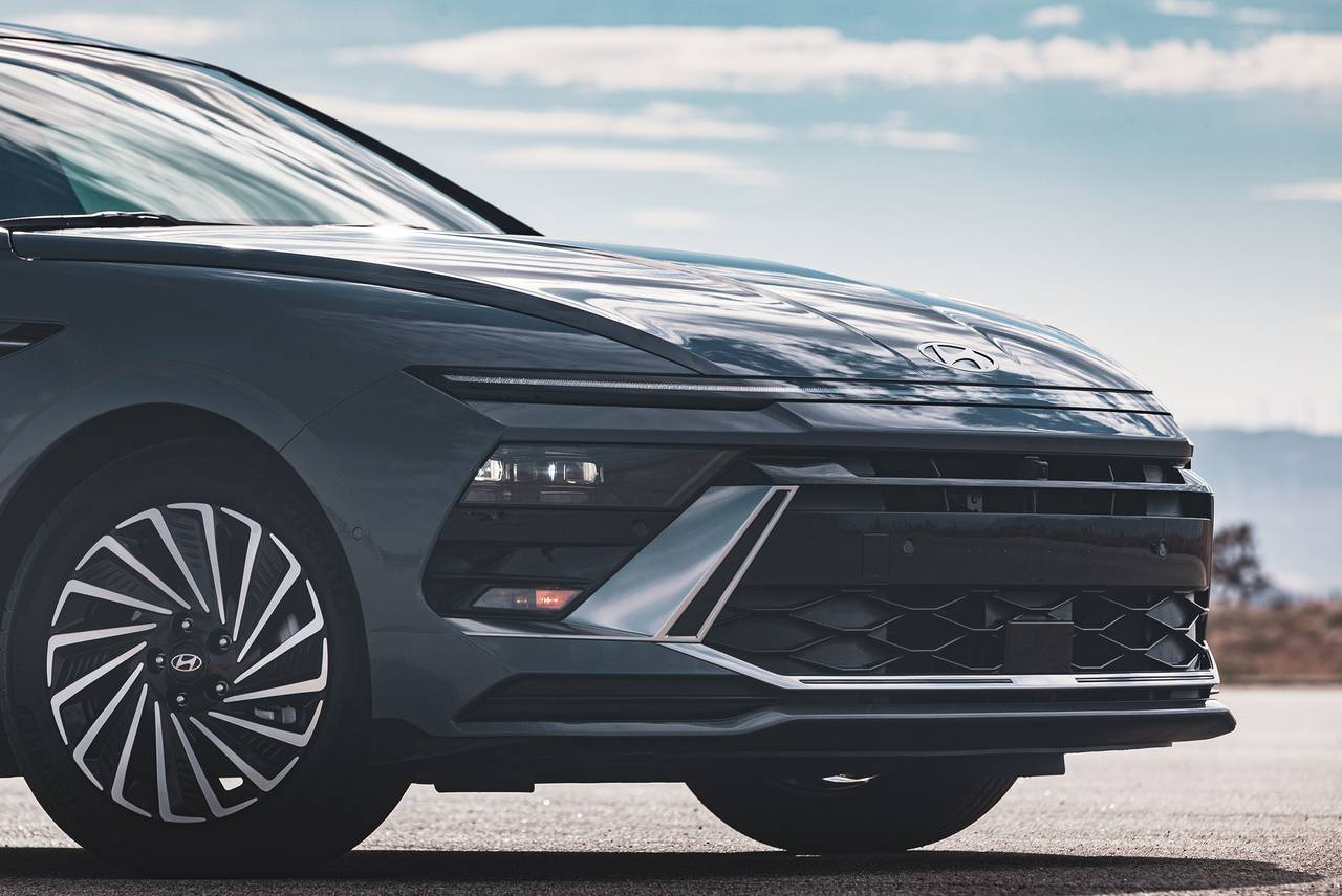 Hyundai Sonata Hybrid 2025 Gray