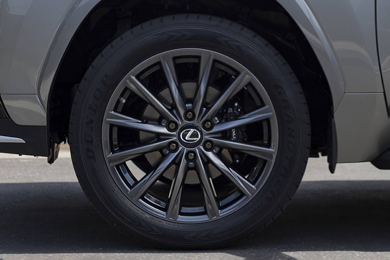 Lexus LX 600 F SPORT Handling 2025 Gray