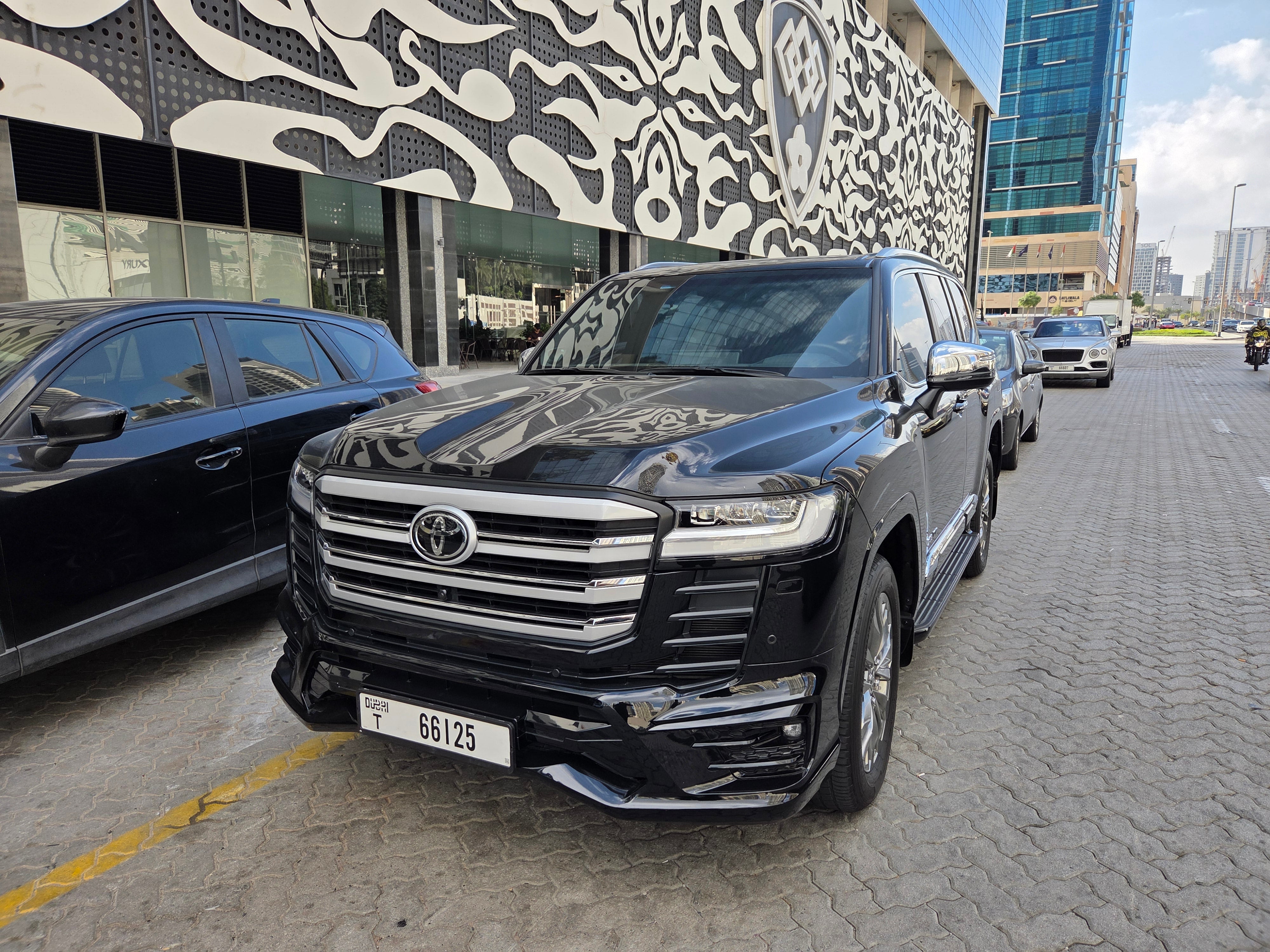 Toyota Land Cruiser VXR 2024 Black