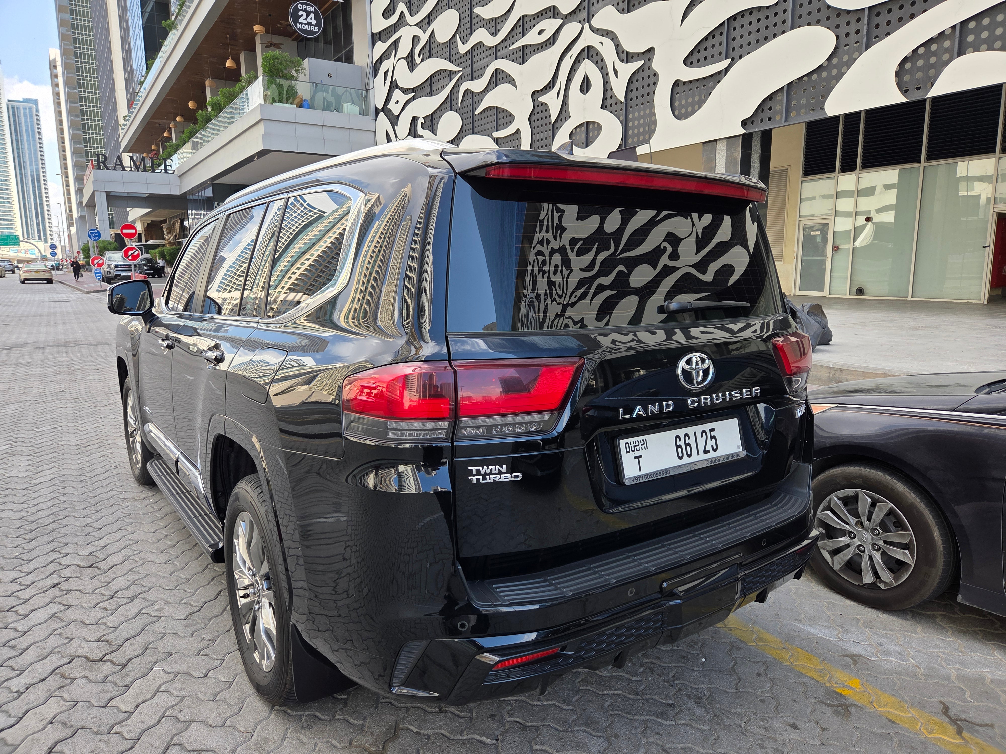 Toyota Land Cruiser VXR 2024 Black