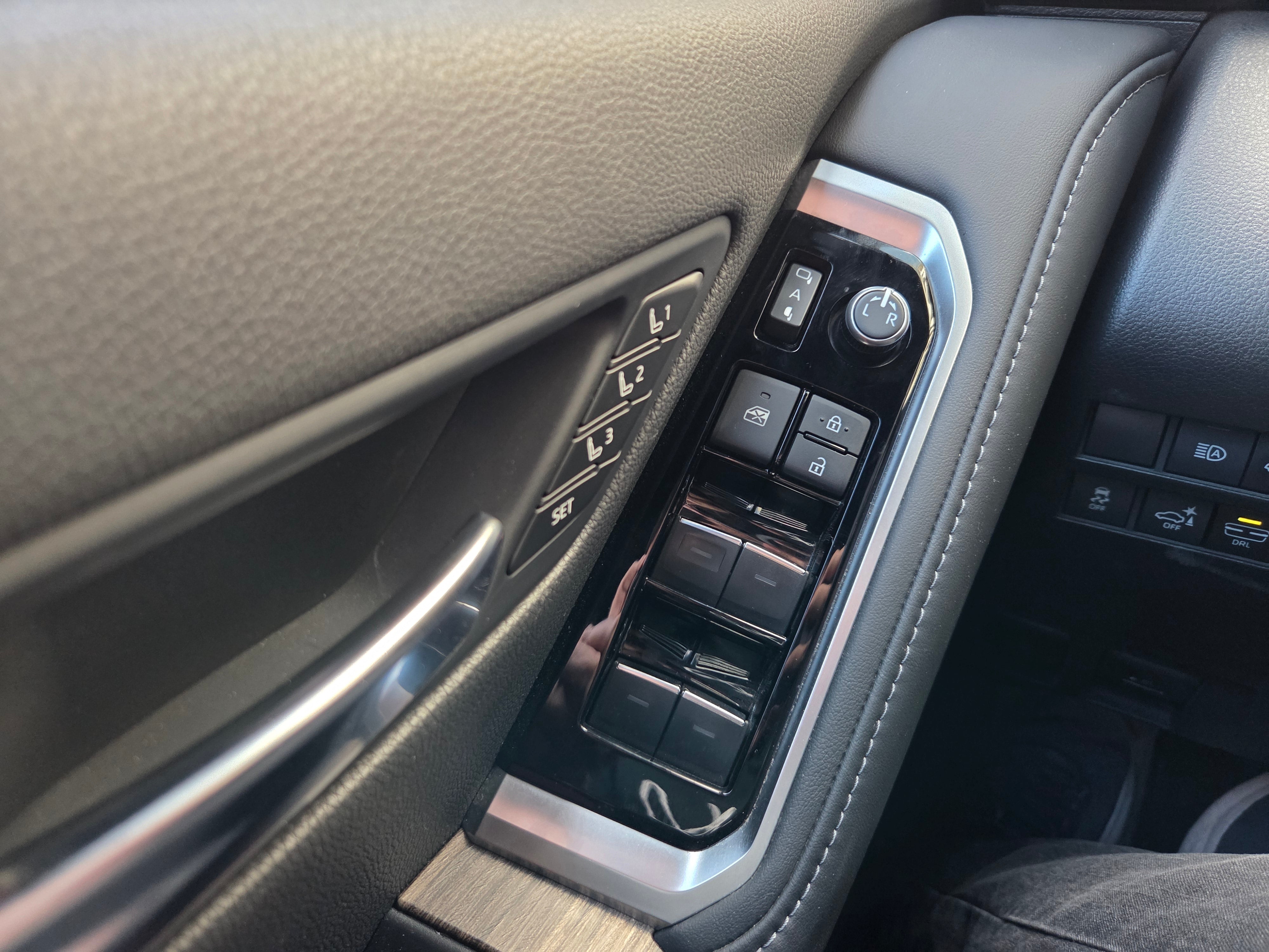 Toyota Land Cruiser VXR 2024 Black