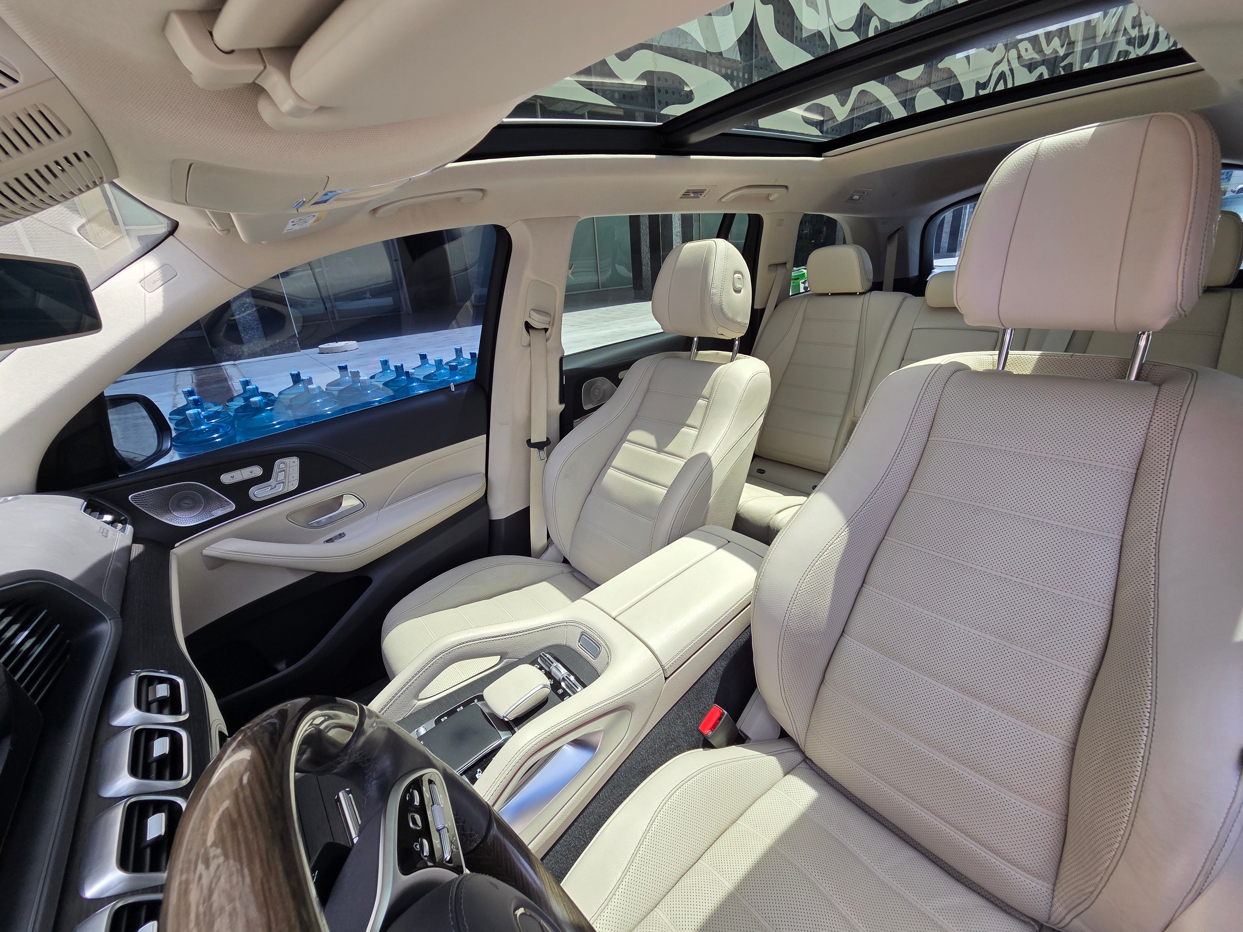 Mercedes-Benz GLS 580 2021 White with Maybach GLS White & Black Kit