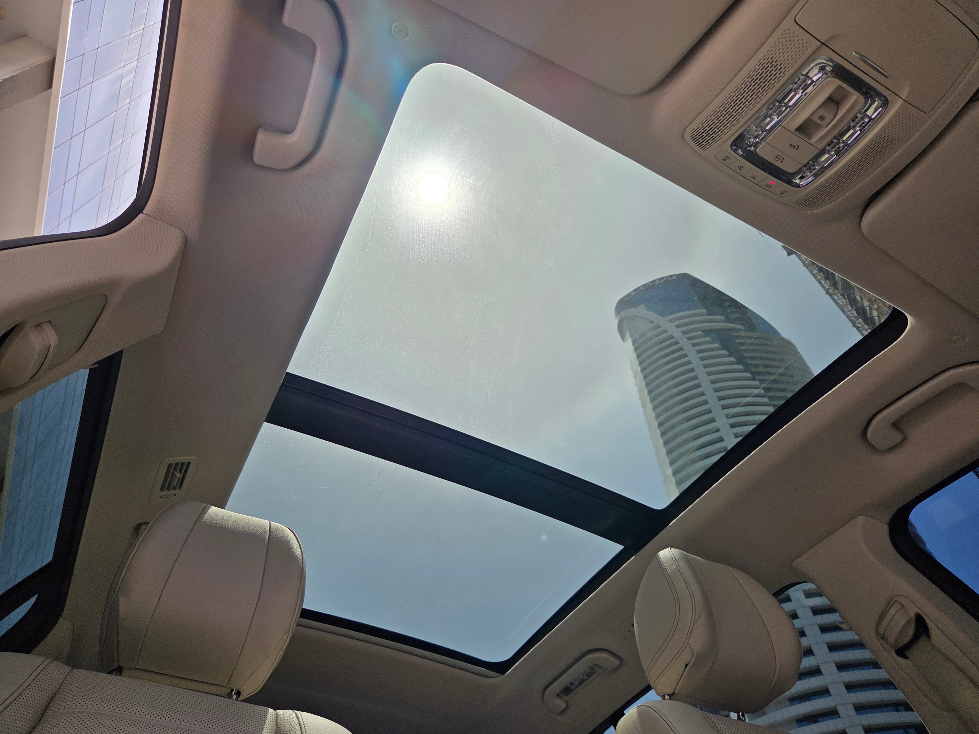 Mercedes-Benz GLS 580 2021 White with Maybach GLS White & Black Kit