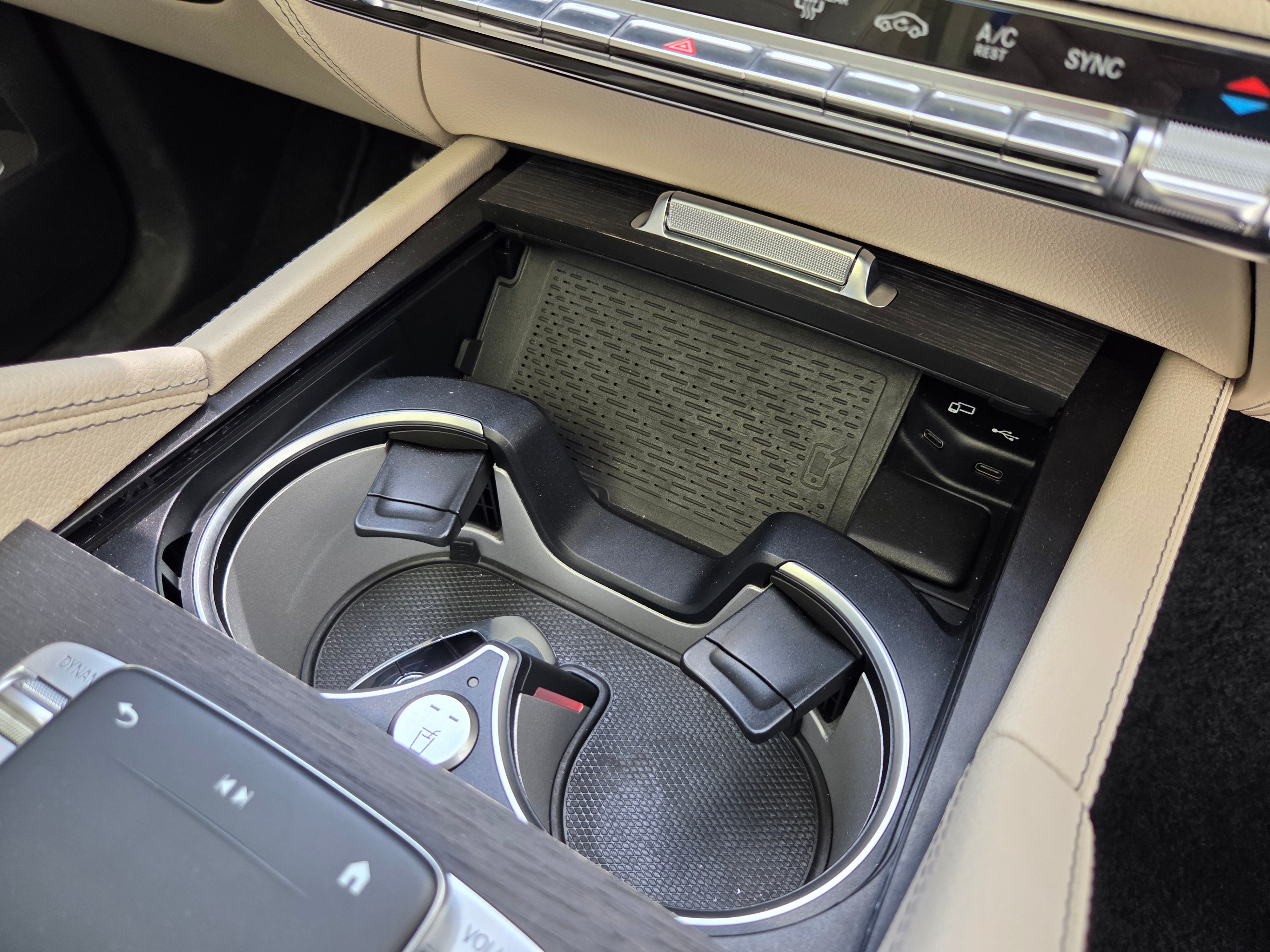 Mercedes-Benz GLS 580 2021 White with Maybach GLS White & Black Kit