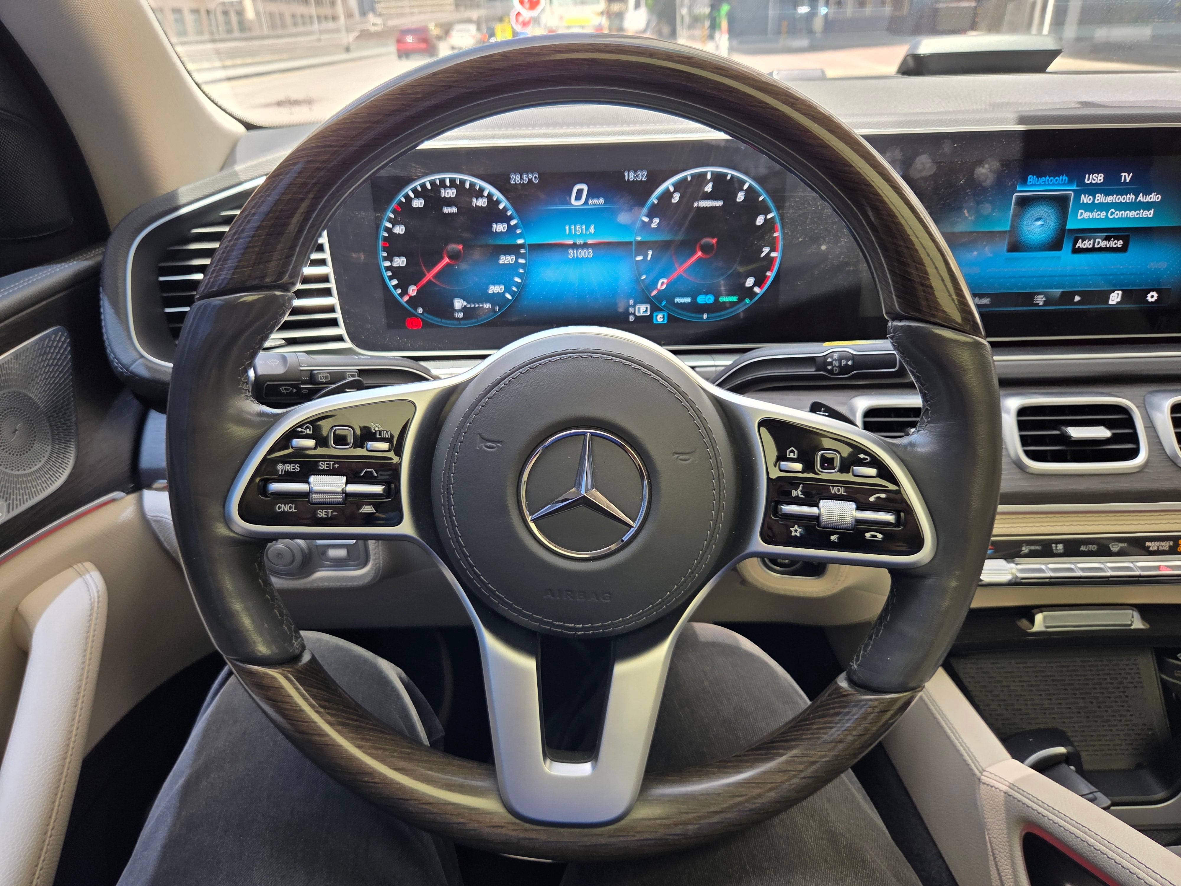 Mercedes-Benz GLS 580 2021 White with Maybach GLS White & Black Kit