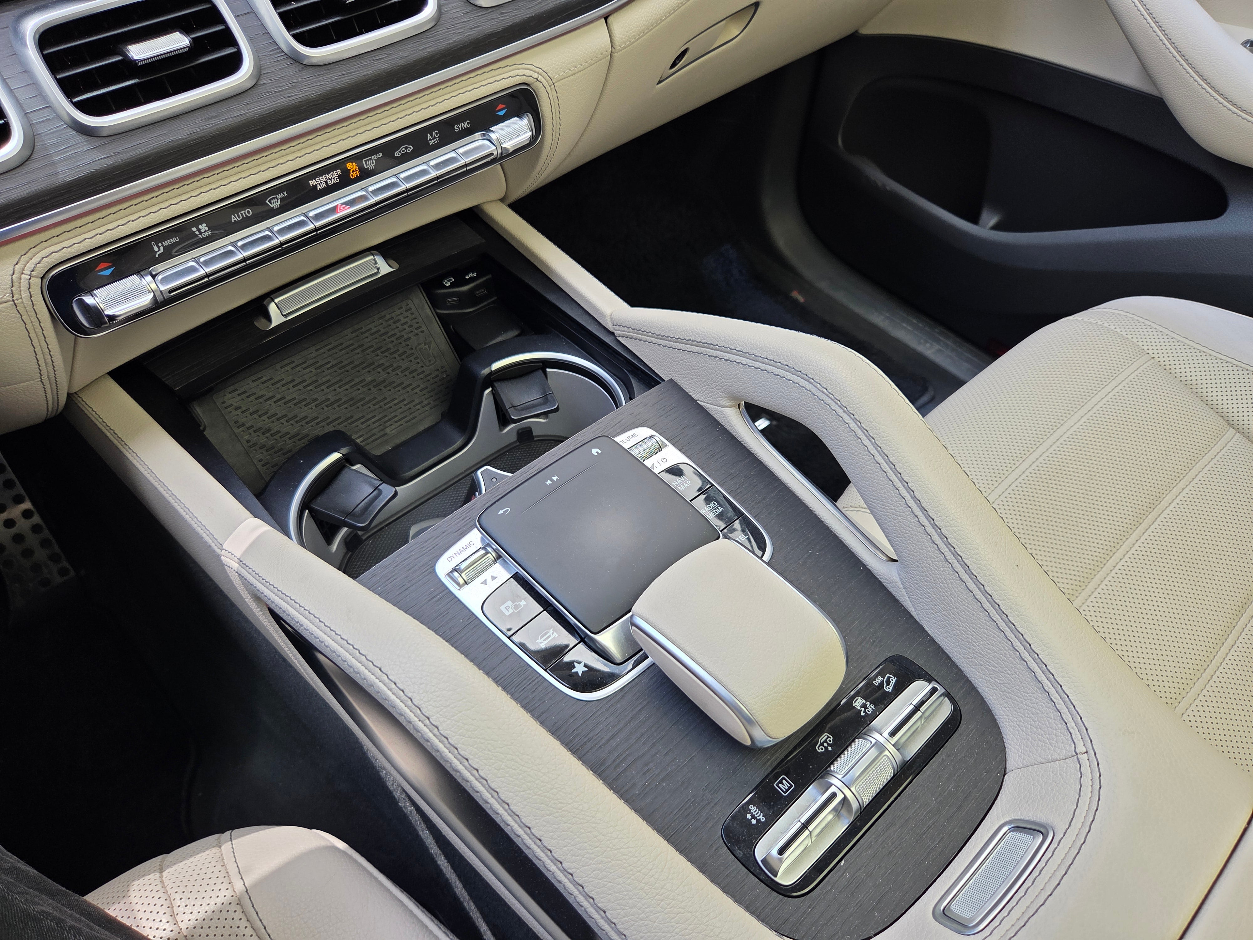 Mercedes-Benz GLS 580 2021 White with Maybach GLS White & Black Kit