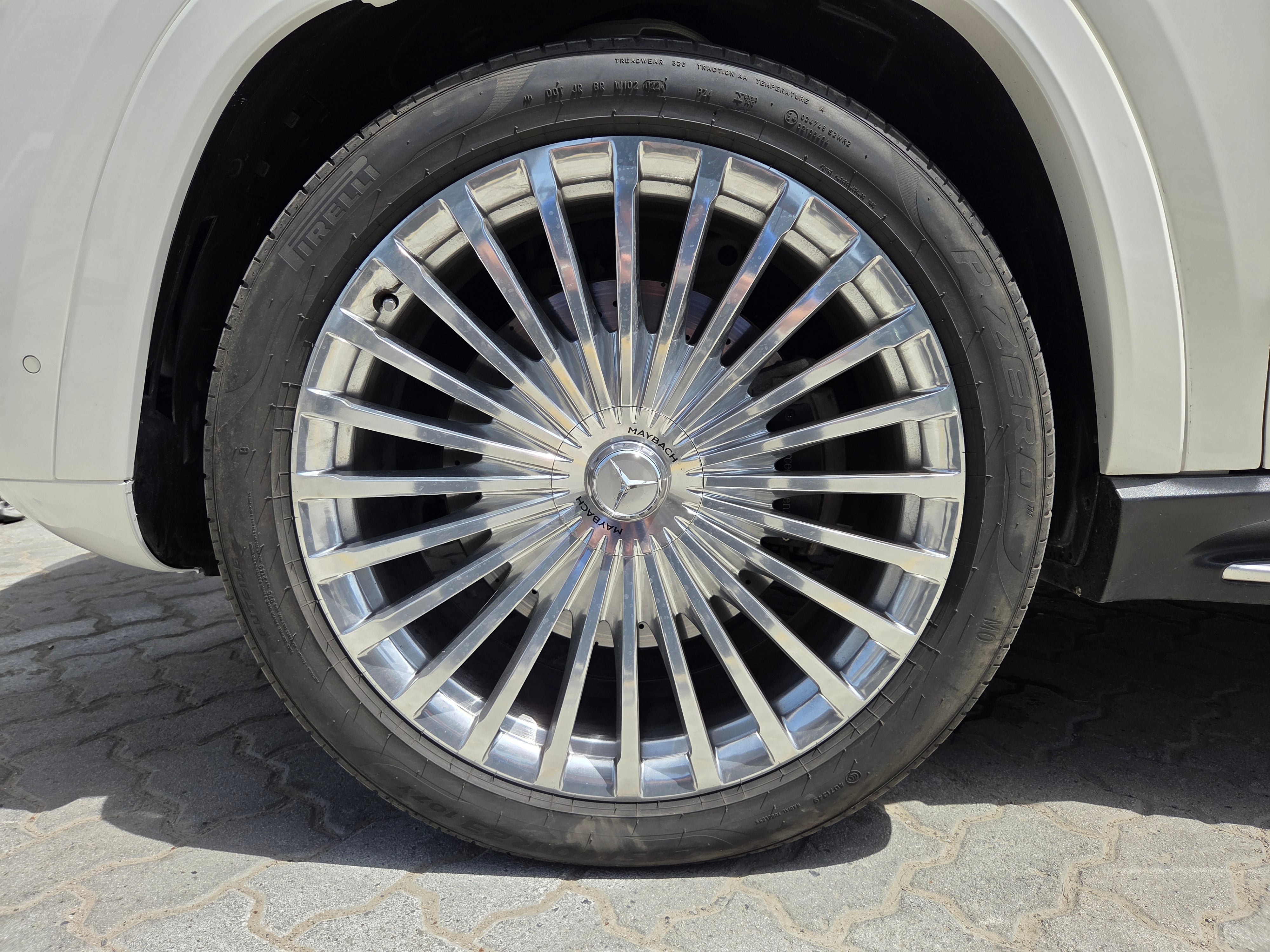 Mercedes-Benz GLS 580 2021 White with Maybach GLS White & Black Kit