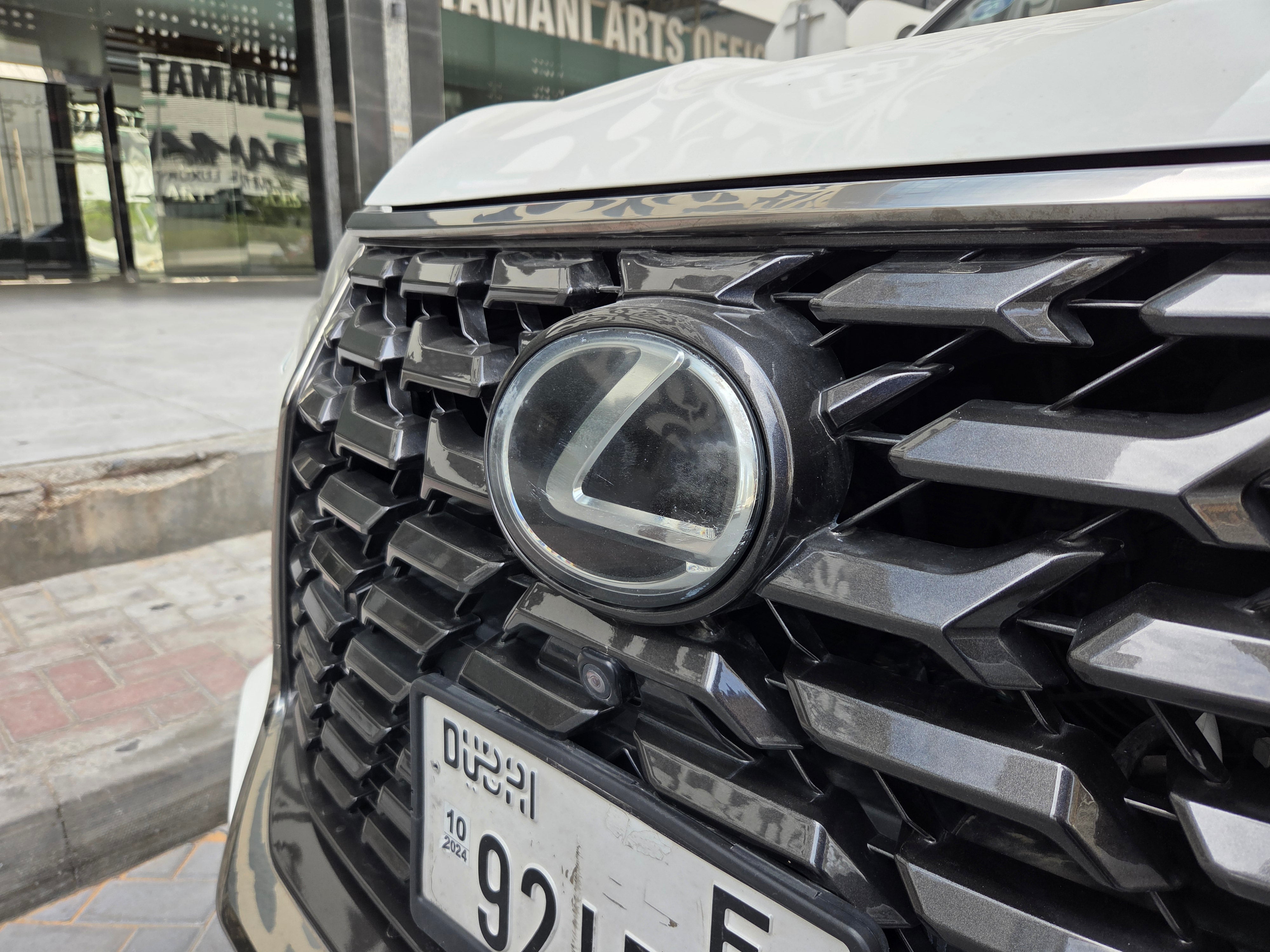 Lexus LX 570 2016 White