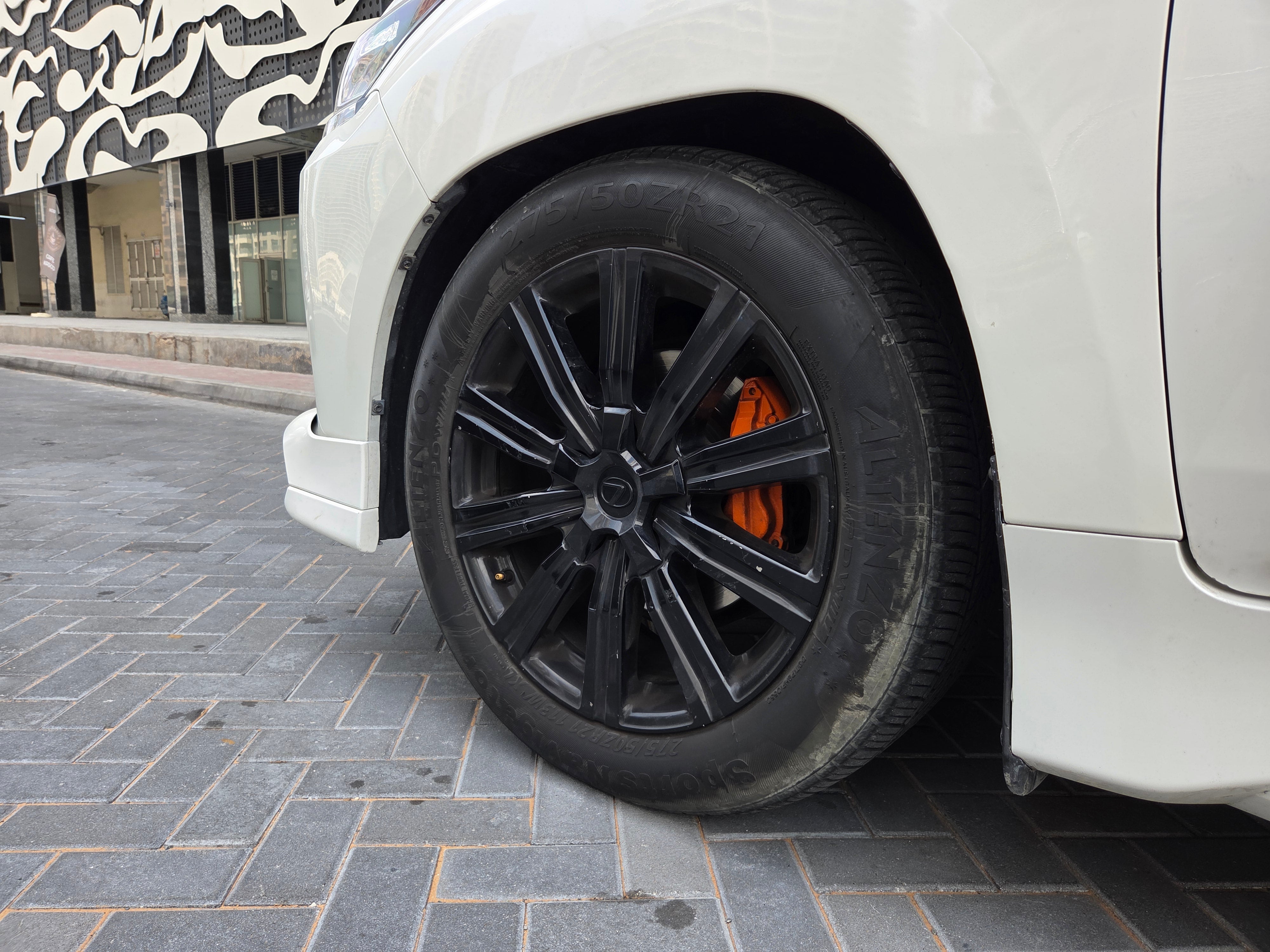 Lexus LX 570 2016 White