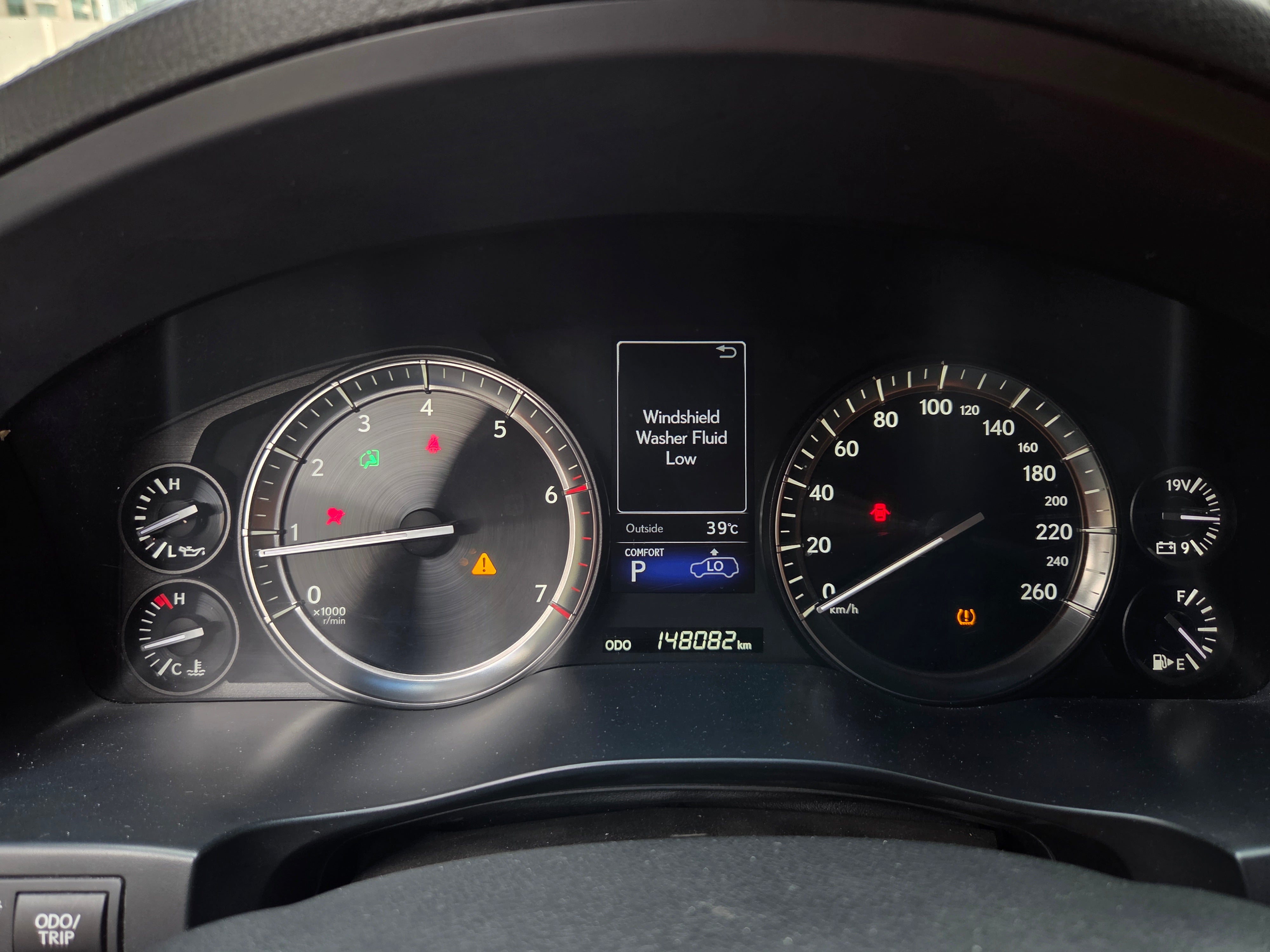 Lexus LX 570 2016 White