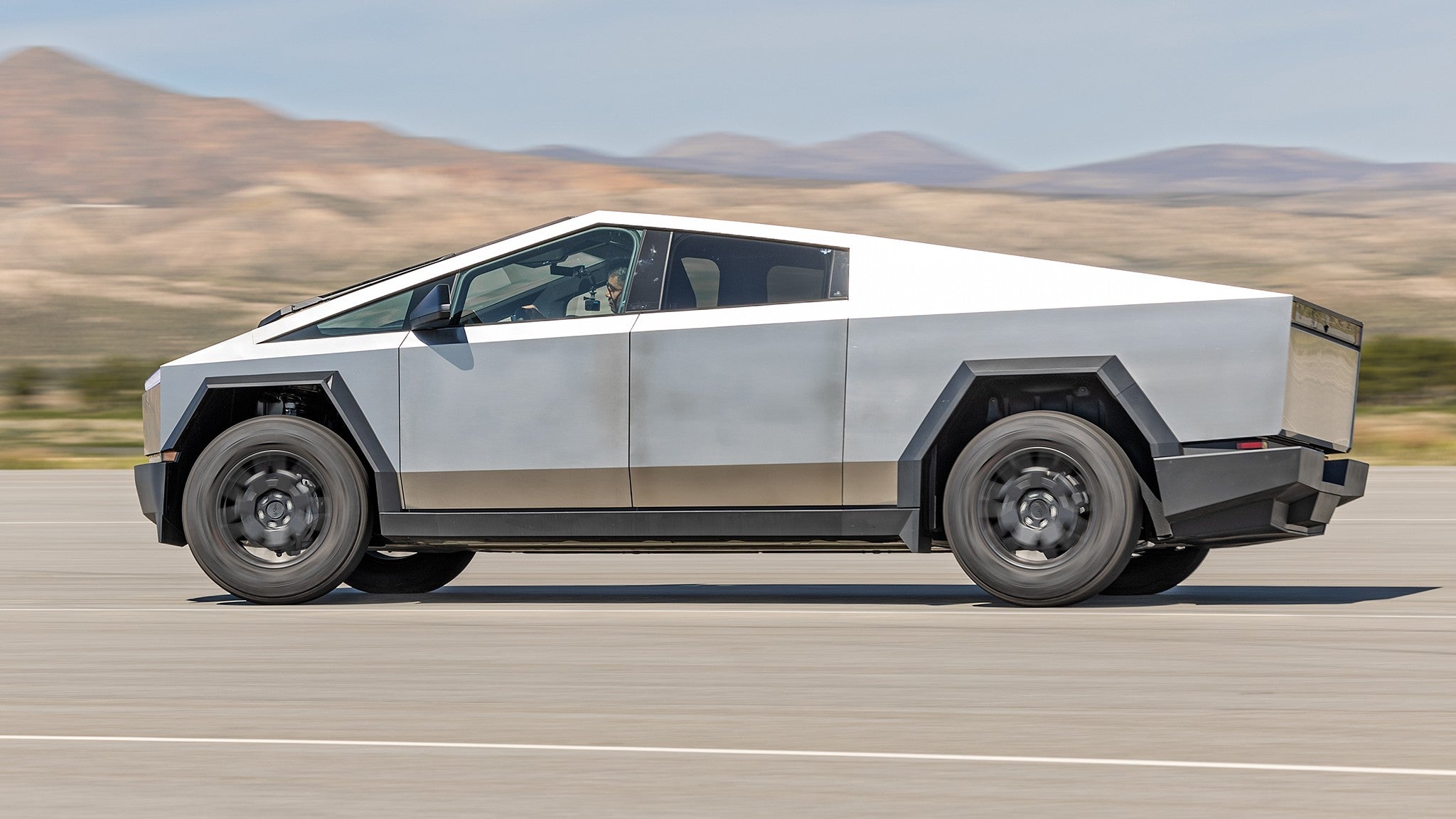 2025 Tesla Cybertruck