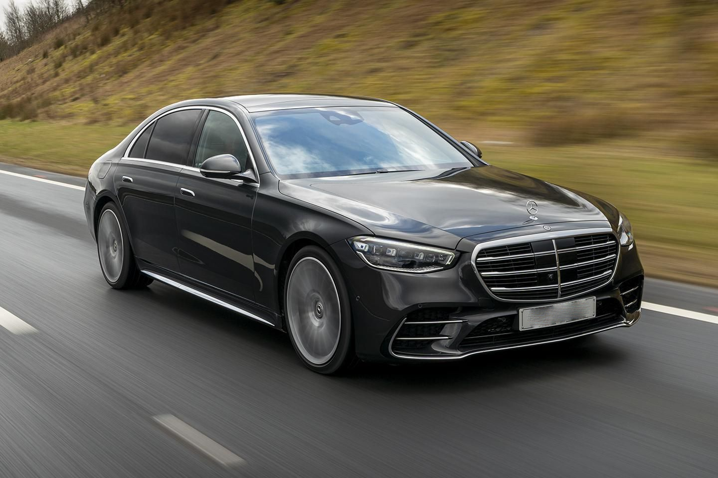 Mercedes-Benz S 500 L 2022 – Luxury Sedan