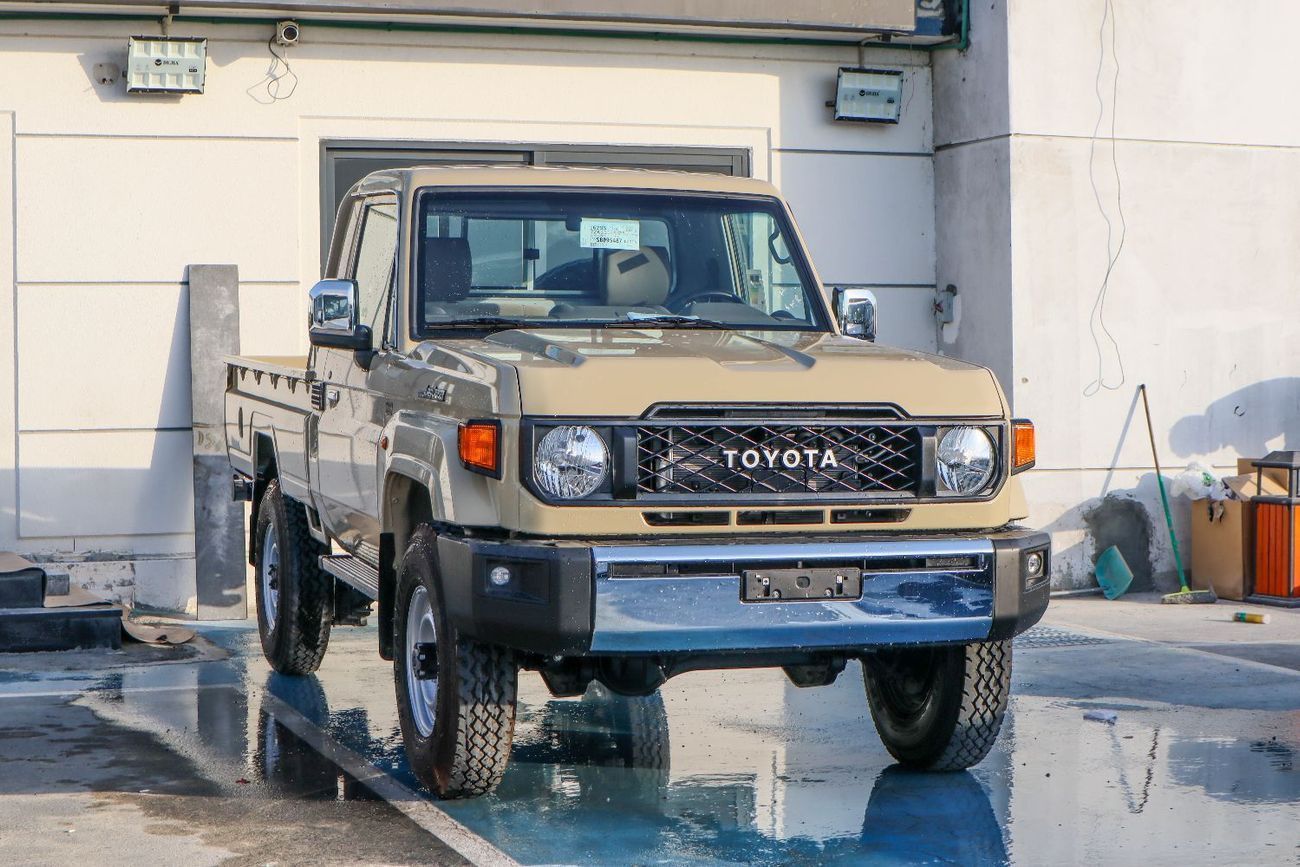 Toyota Land Cruiser Pick Up 4.0L Single Cab Utility 4WD 2025