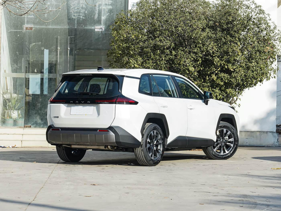 Toyota RAV4 2026