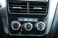 2025 Toyota Yaris MID 1.3