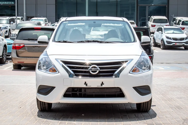 Nissan Sunny Base 2025