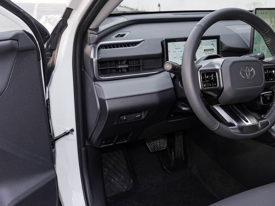 Toyota RAV4 2026