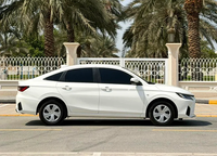 2024 Toyota Yaris SE Plus