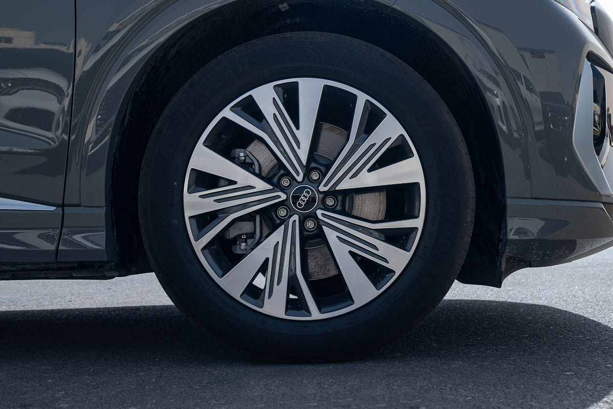 Audi Q4 40 e-tron 2024 Quantum Grey