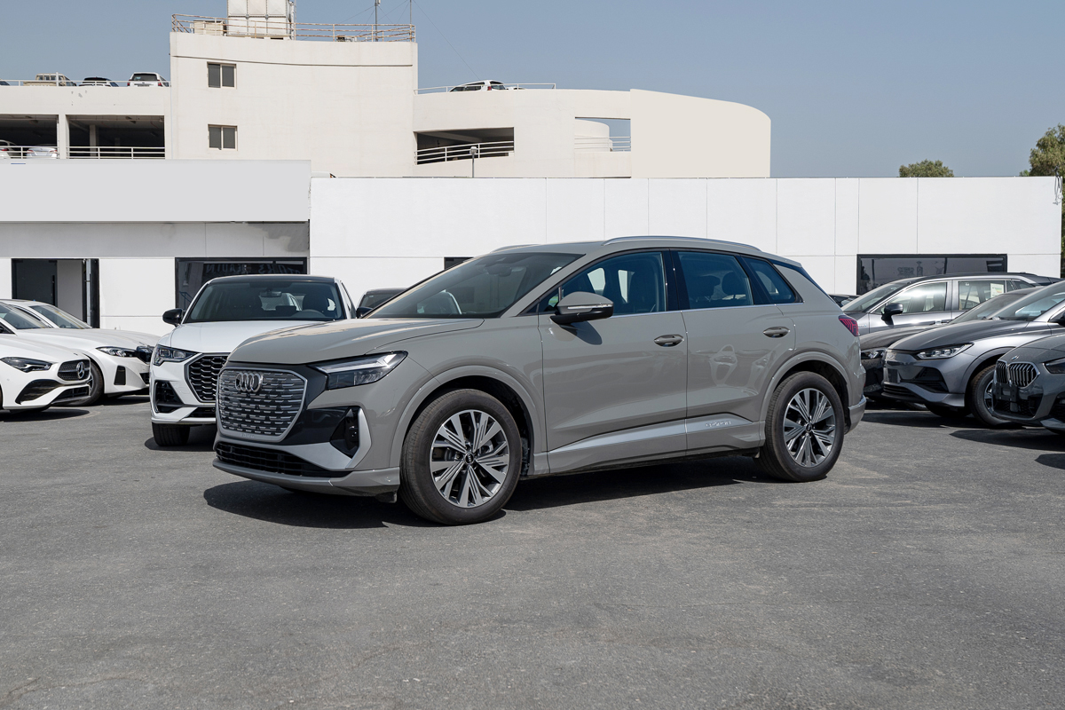 Audi Q4 40 e-tron 2024 Quantum Grey