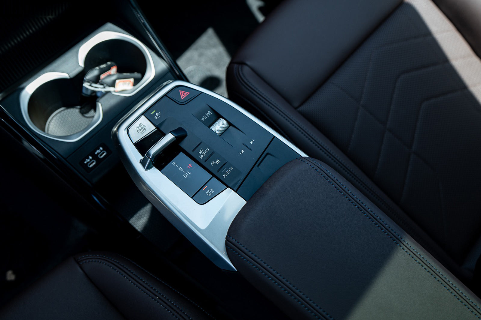 2025 BMW X1 sDrive 20Li White Exterior