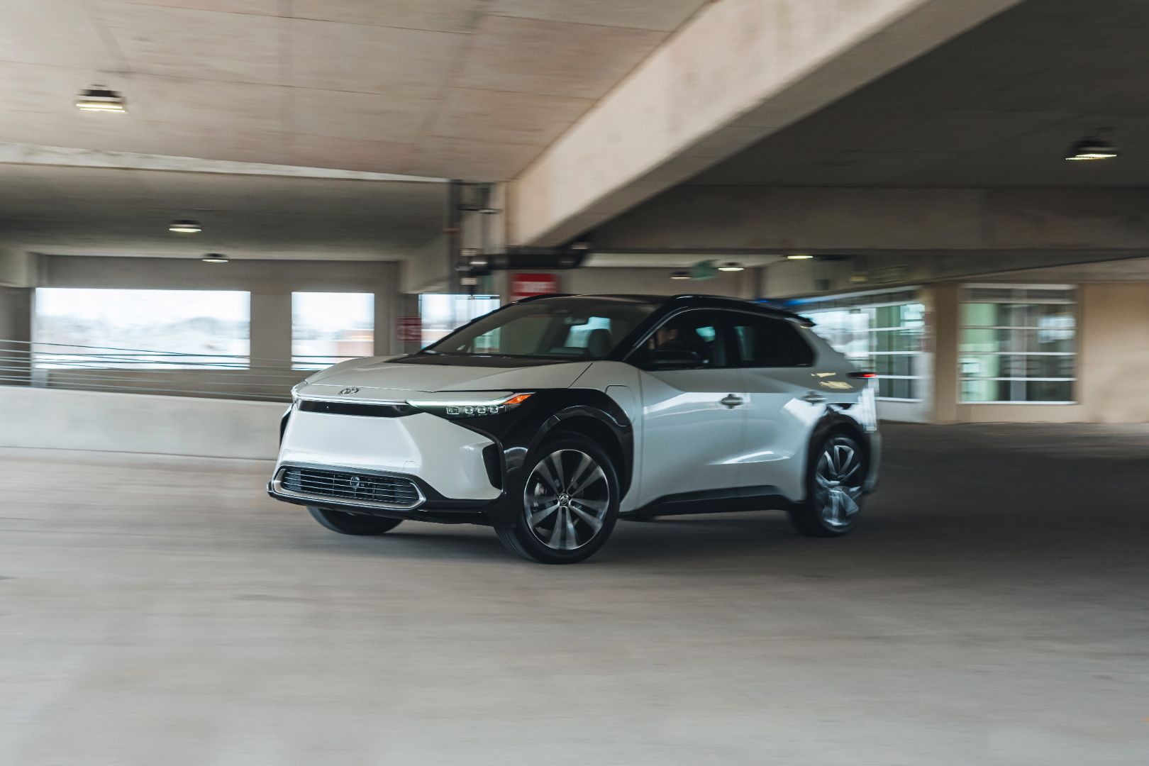 2025 Toyota bZ4X Full Option