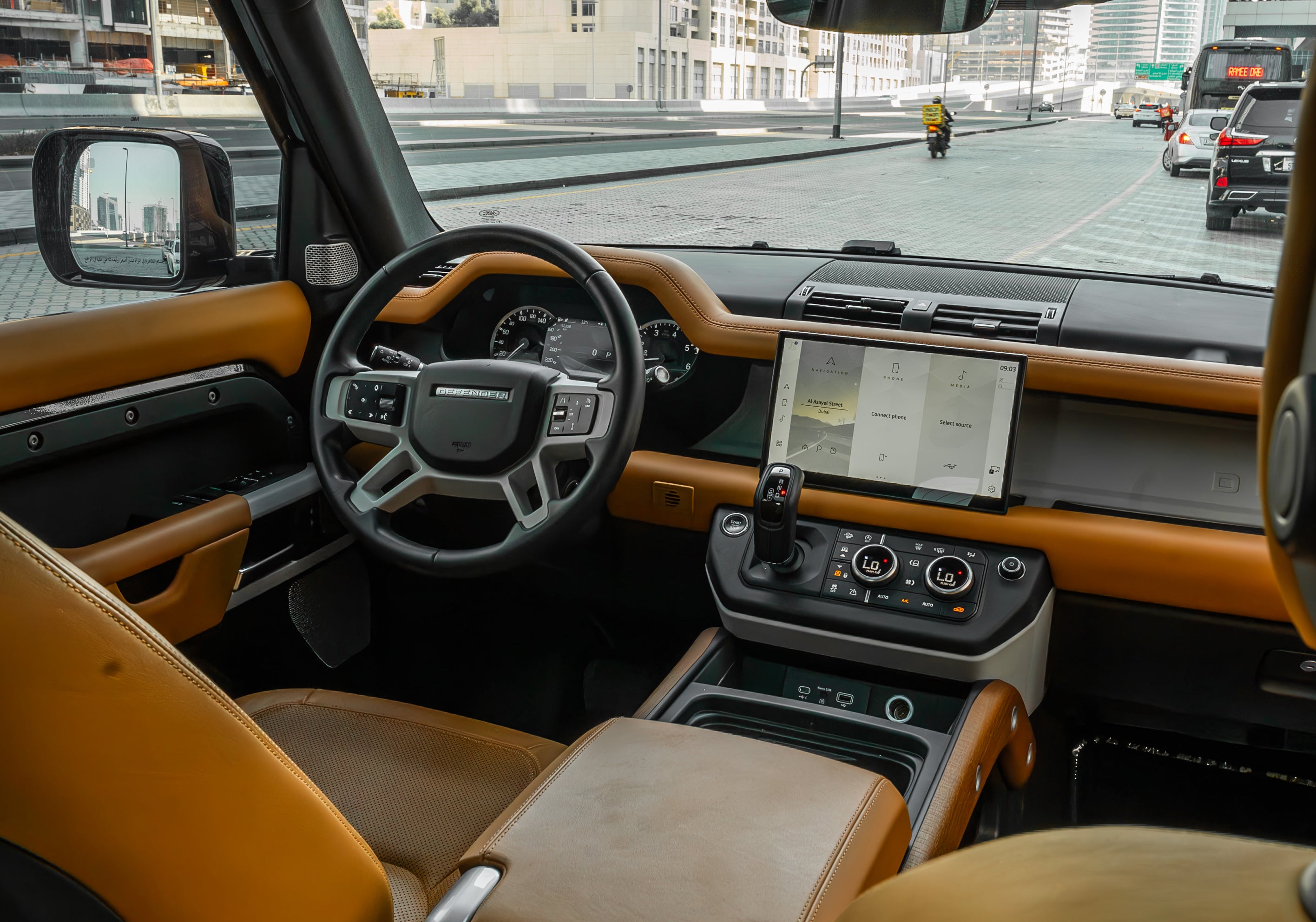 Range Rover Defender 2023