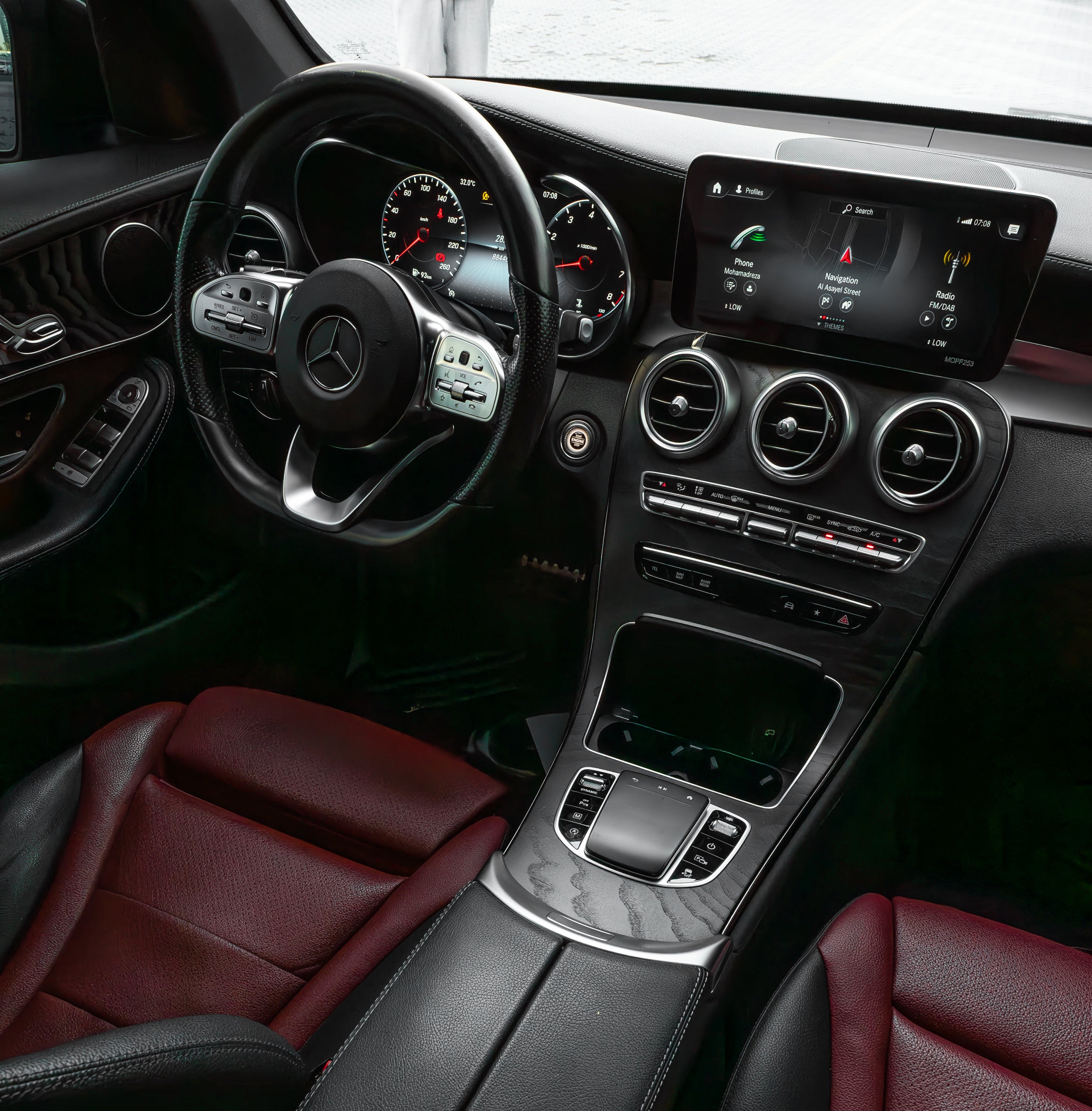 Mercedes-Benz GLC 200 2023