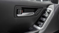 2025 Toyota Land Cruiser VXR hybrid white