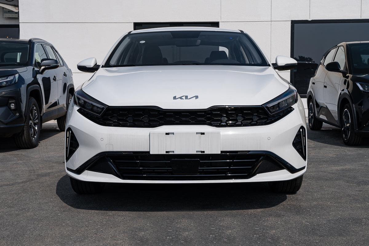Kia K3 2024 – Elegant Sedan