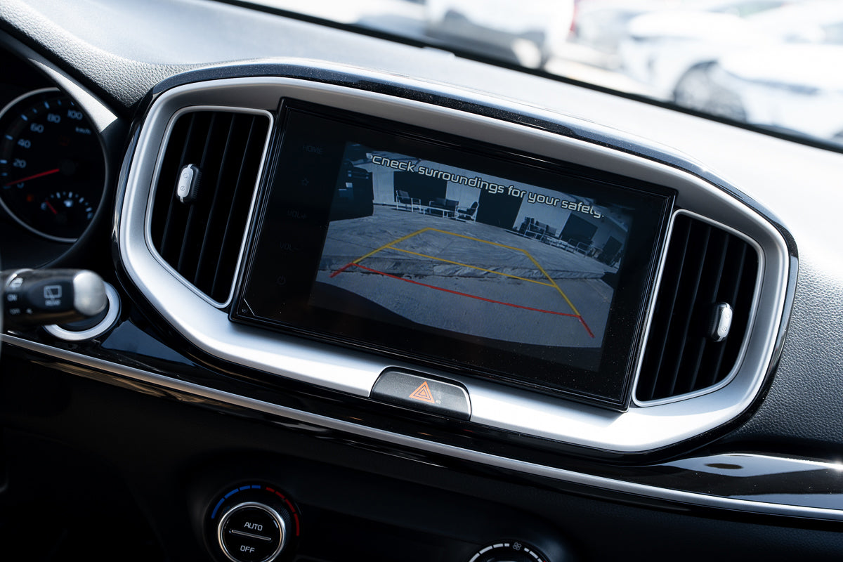 KIA KX1 2025 white