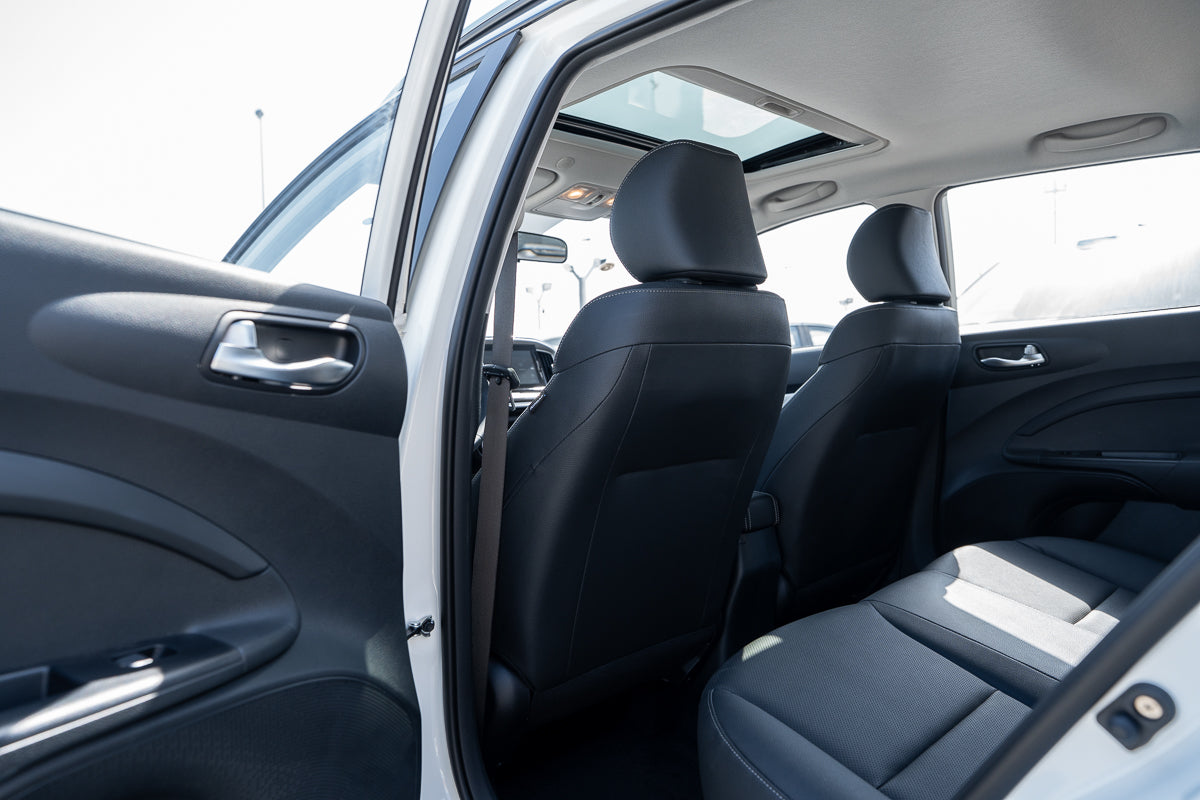 KIA KX1 2025 white