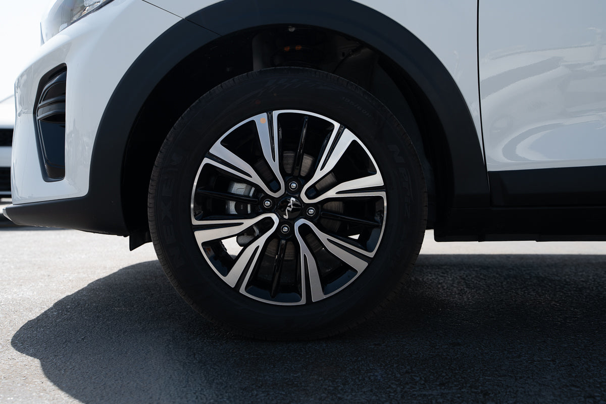 KIA KX1 2025 white