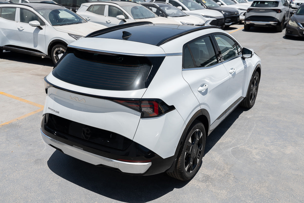 KIA Sportage white