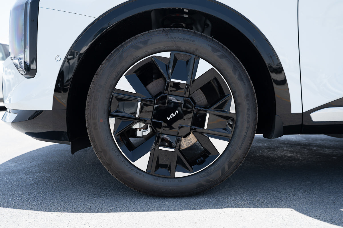 KIA Sportage white
