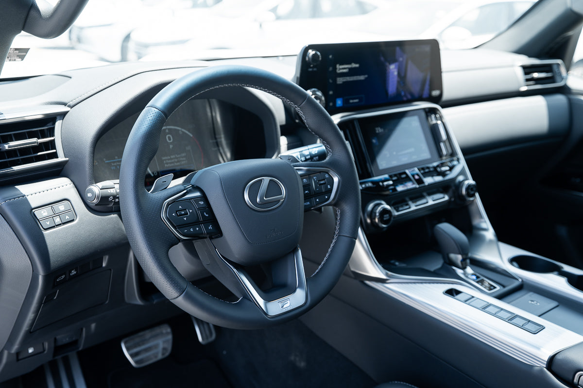 Lexus LX 700h F Sport 2026 White