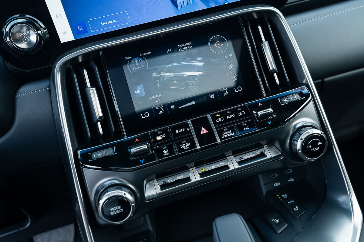 Lexus LX 700h 2026 Black