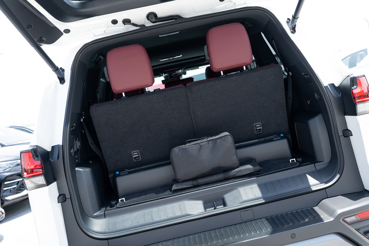 Lexus LX 700h 2026 White