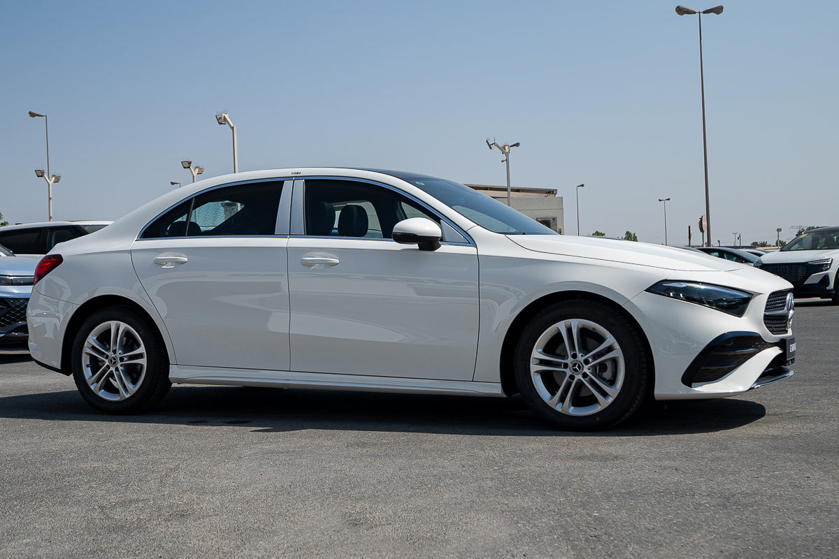 Mercedes-Benz A 180L Sedan 2025